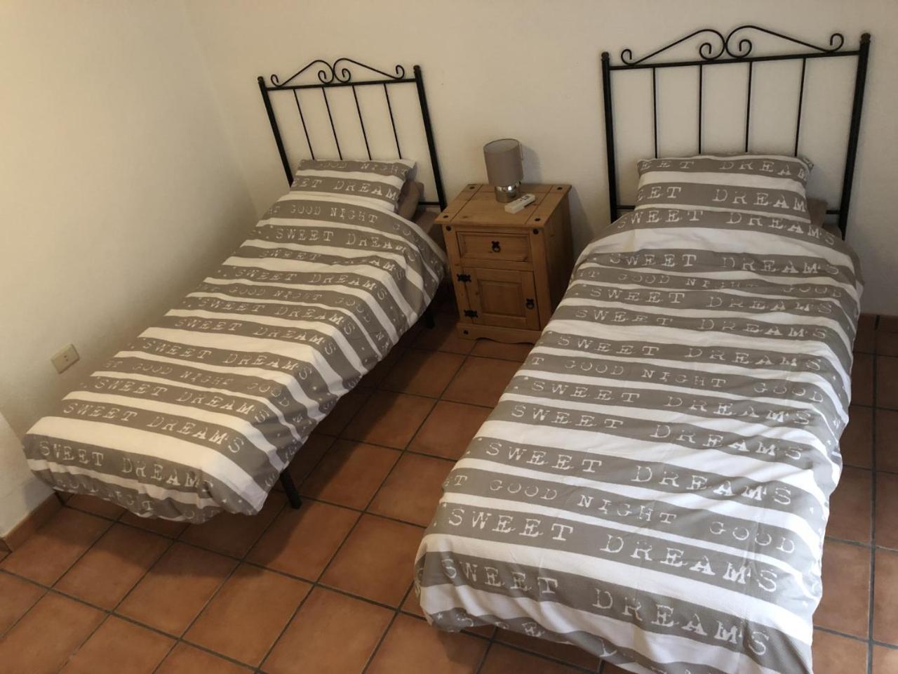Puerto De Mazarron Large House With Roof Terrace & Sea Views-5 Guests Have 3 Bedrooms & 1 To 4 Guests Have 2 Bedrooms Exterior foto