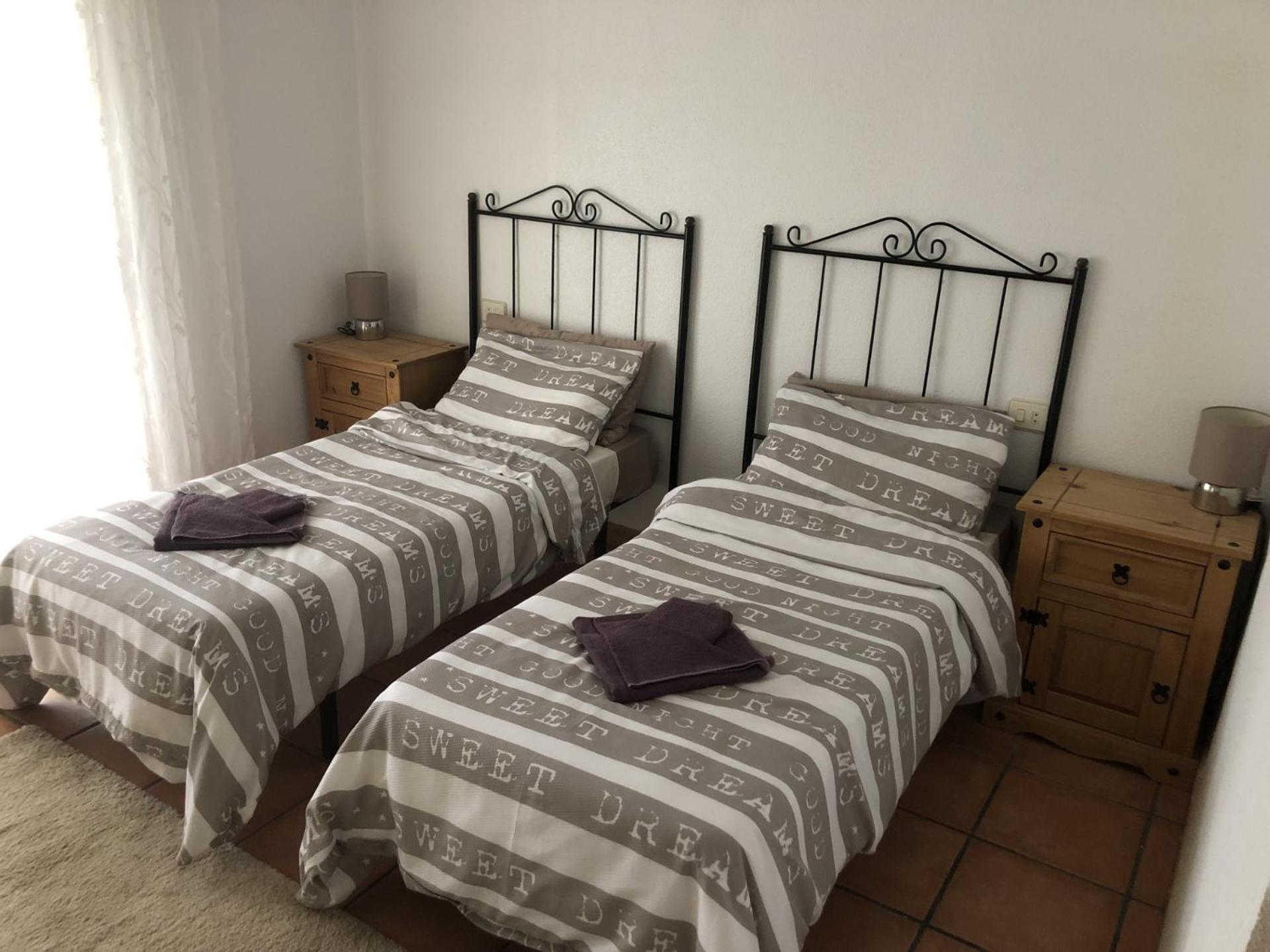 Puerto De Mazarron Large House With Roof Terrace & Sea Views-5 Guests Have 3 Bedrooms & 1 To 4 Guests Have 2 Bedrooms Exterior foto